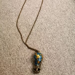Statement necklace - bear in a globe hot air balloon 🌎